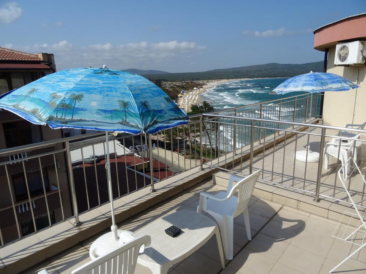 Dobrevi Guest House Primorsko Exterior photo