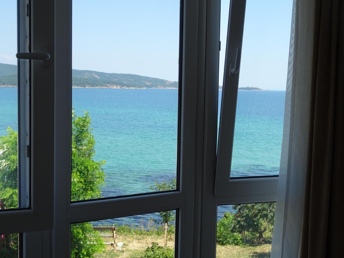 Dobrevi Guest House Primorsko Exterior photo
